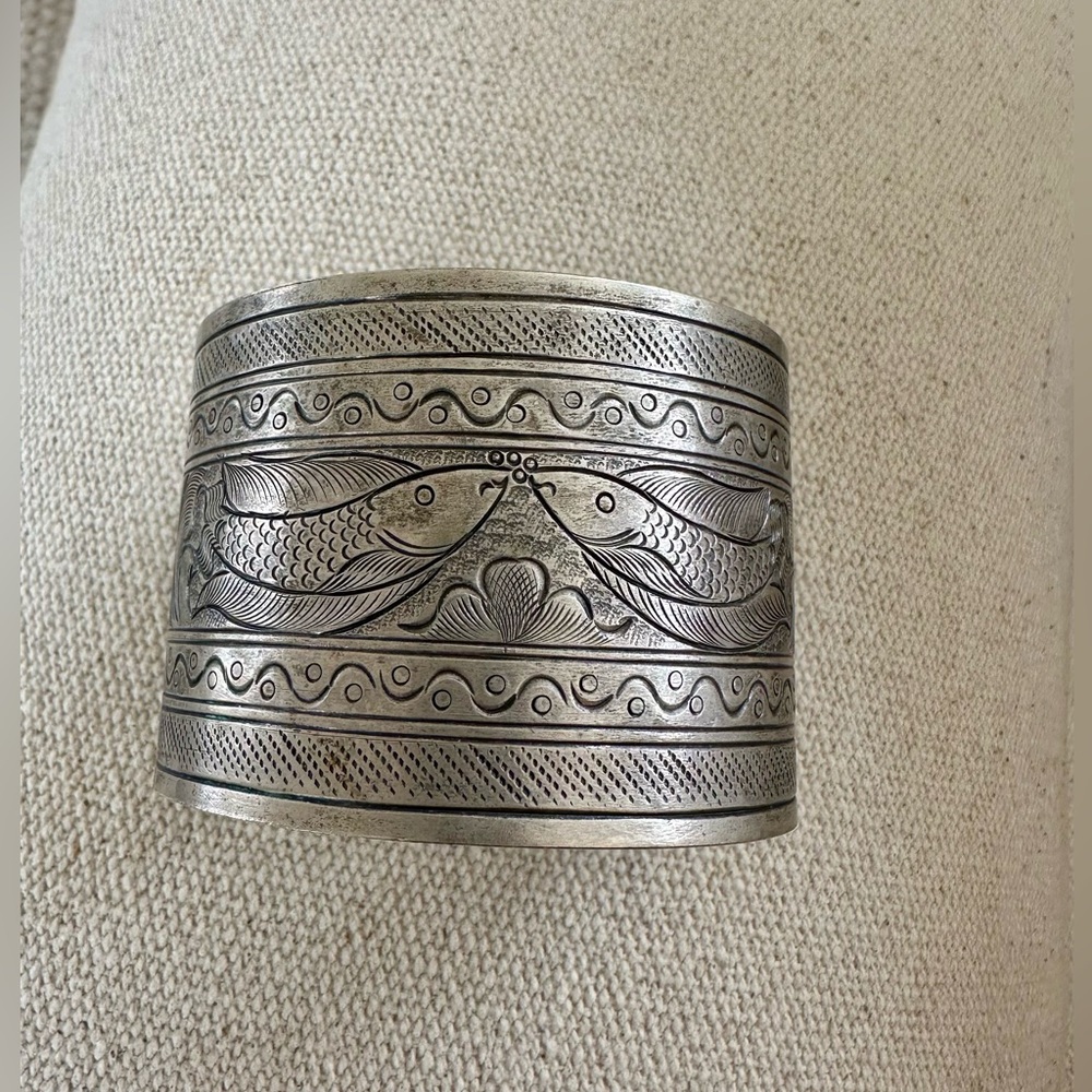 Metal cuff bracelet. Handcrafted, brass/silver, vintage.